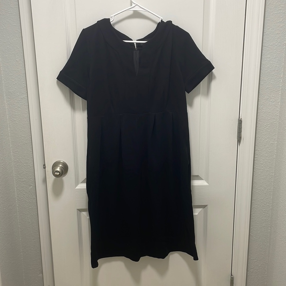 Women’s Siena Studio Black Short Sleeve Dress- Size L